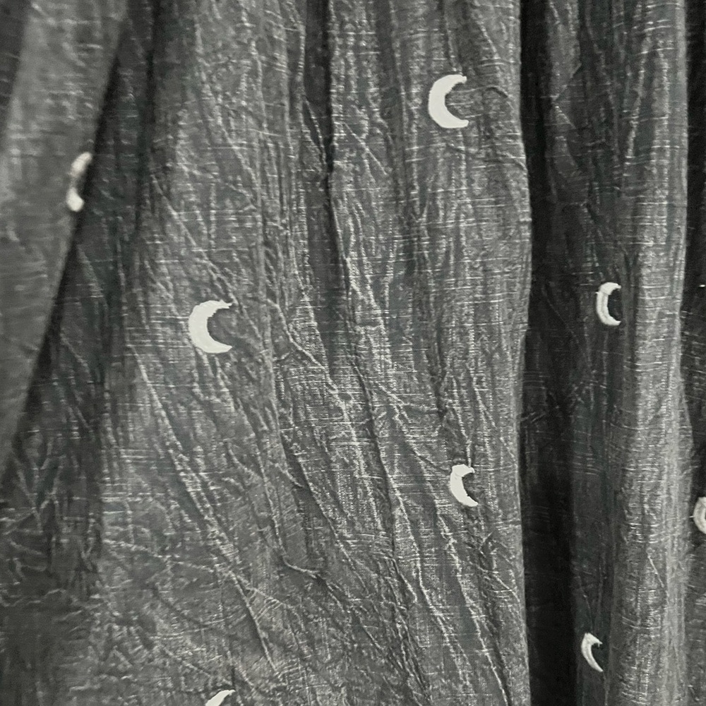 NEW EARTHBOUND Light Gray Embroidered Crescent Smocked Maxi Dress Size: Small - Picture 10 of 15